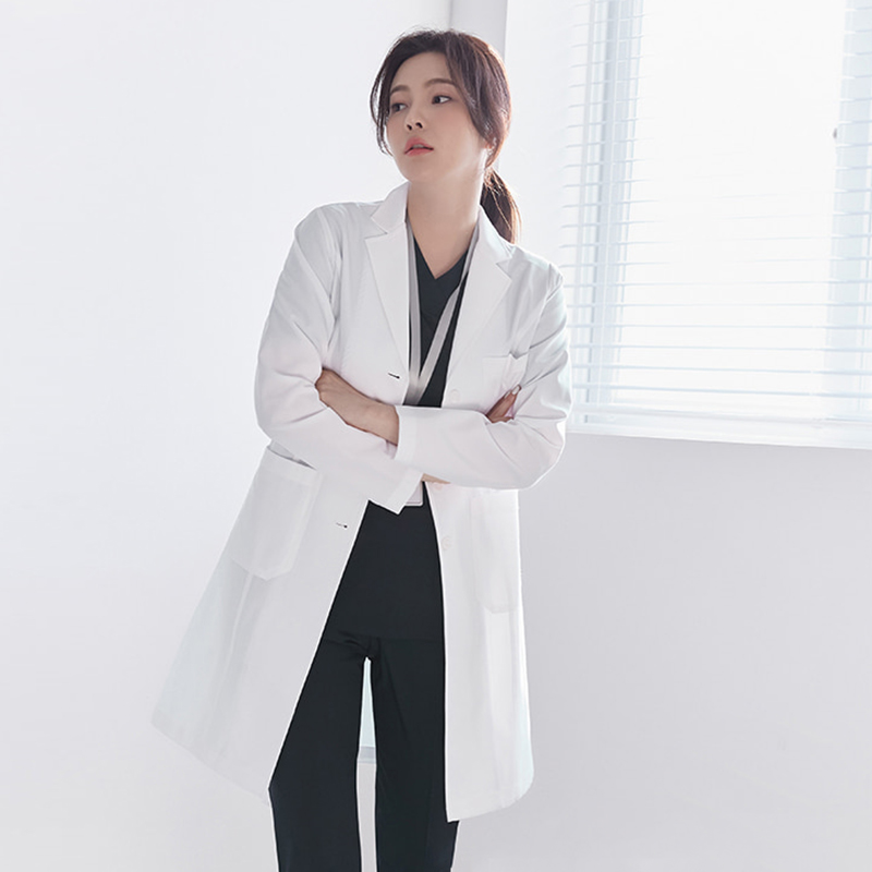 Medical Lab Years - معطف طبي أبيض على الطراز الكوري
