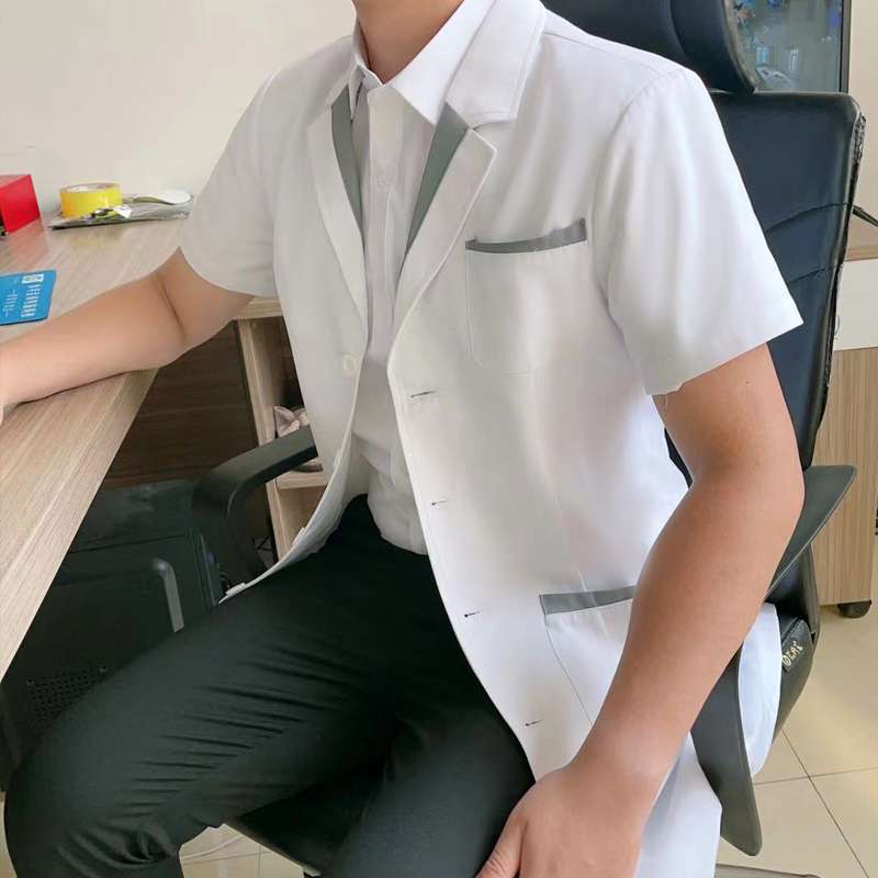 زي طبي تجميلي راقي على الطراز  - مراجعة Medical Lab Years وسعره