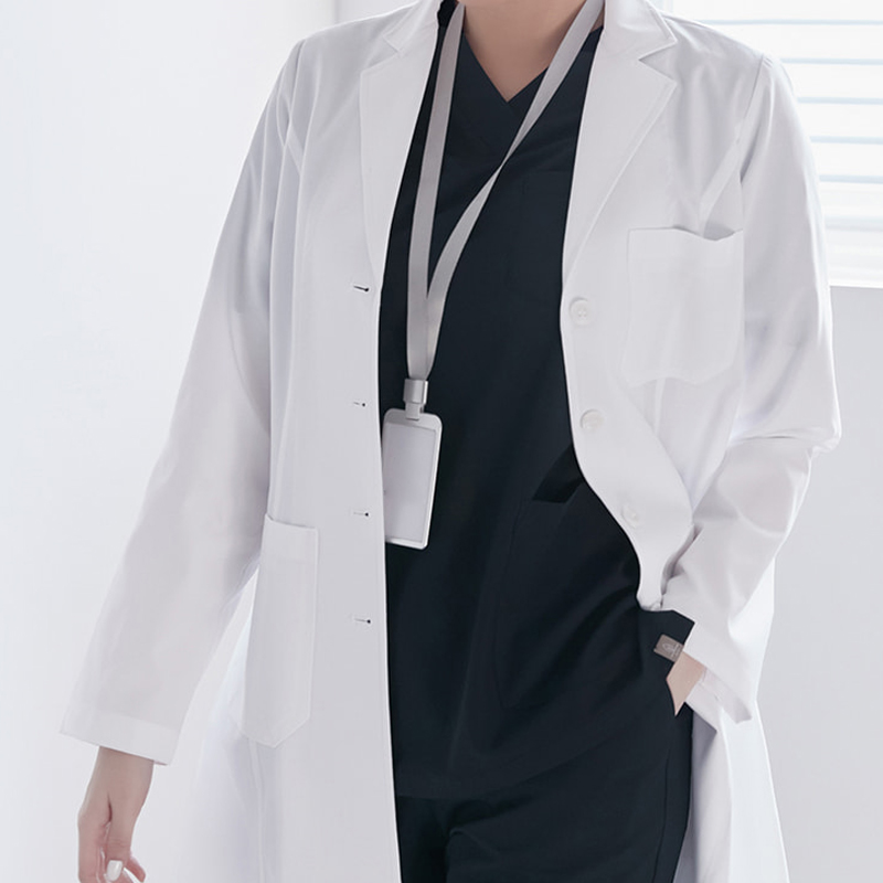 معطف طبي أبيض على الطراز الكور - مراجعة Medical Lab Years وسعره